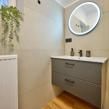 Tropical-apartment Apartment